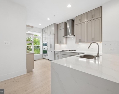 11344 Emerald Park Road - Photo Thumbnail 4