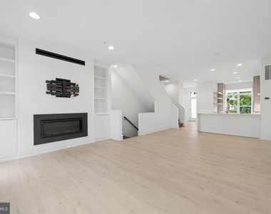 11344 Emerald Park Road - Photo Thumbnail 12