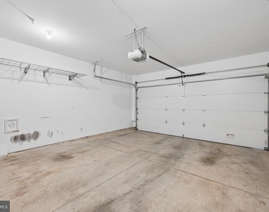 11344 Emerald Park Road - Photo Thumbnail 33