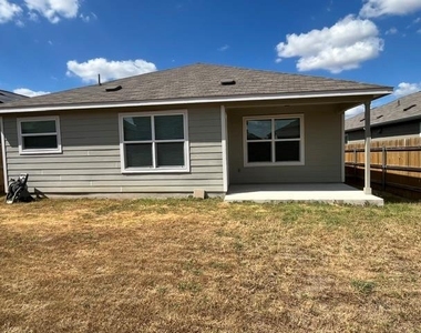 105 Guardian Angel Ct - Photo Thumbnail 28