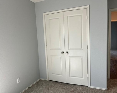 105 Guardian Angel Ct - Photo Thumbnail 33