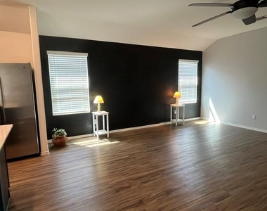 105 Guardian Angel Ct - Photo Thumbnail 30
