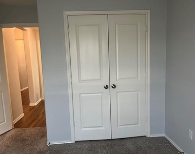 105 Guardian Angel Ct - Photo Thumbnail 24