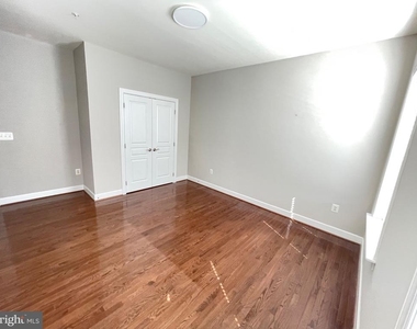5801 Coppelia Drive - Photo Thumbnail 29