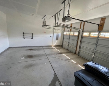 5801 Coppelia Drive - Photo Thumbnail 42