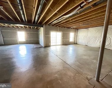 5801 Coppelia Drive - Photo Thumbnail 44