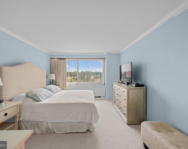 4515 Willard Avenue - Photo Thumbnail 27