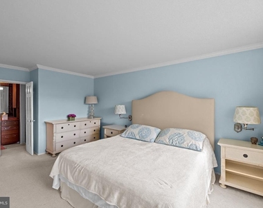 4515 Willard Avenue - Photo Thumbnail 28
