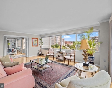 4515 Willard Avenue - Photo Thumbnail 11