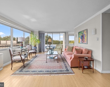 4515 Willard Avenue - Photo Thumbnail 12