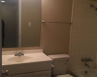 5101 Evans Ave - Photo Thumbnail 2