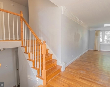11714 Tifton Drive - Photo Thumbnail 2