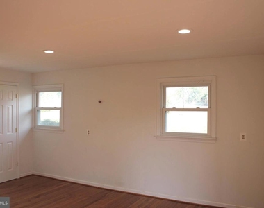 11714 Tifton Drive - Photo Thumbnail 5