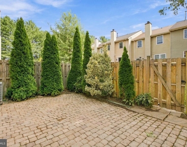15617 Ambiance Drive - Photo Thumbnail 40