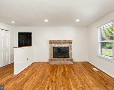 15617 Ambiance Drive - Photo Thumbnail 7