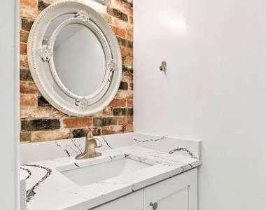 15617 Ambiance Drive - Photo Thumbnail 11