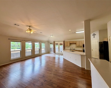8618 Columbia Falls Dr - Photo Thumbnail 3