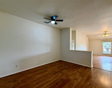 8618 Columbia Falls Dr - Photo Thumbnail 7
