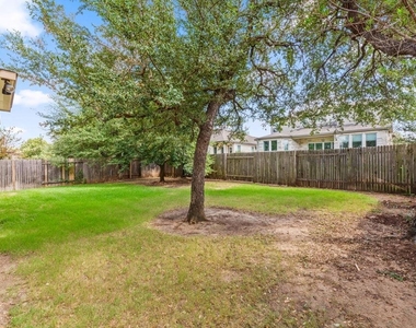 5209 Mandevilla Dr - Photo Thumbnail 35