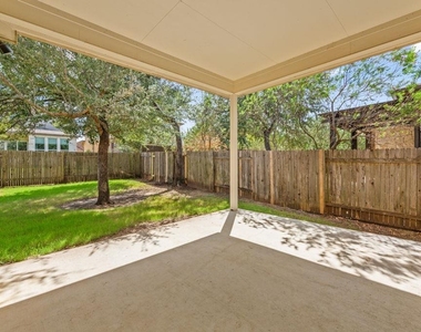 5209 Mandevilla Dr - Photo Thumbnail 33