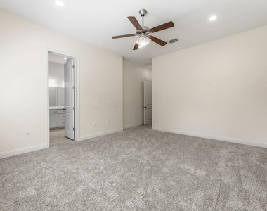 5209 Mandevilla Dr - Photo Thumbnail 18