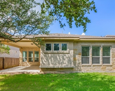 5209 Mandevilla Dr - Photo Thumbnail 39