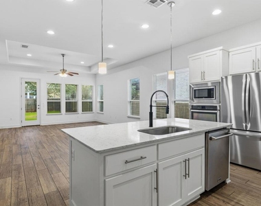 5209 Mandevilla Dr - Photo Thumbnail 13