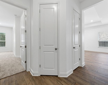 5209 Mandevilla Dr - Photo Thumbnail 15