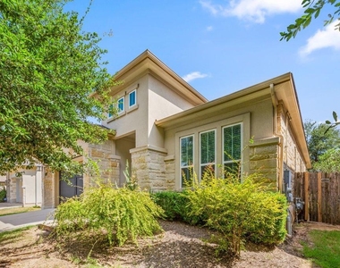 5209 Mandevilla Dr - Photo Thumbnail 3