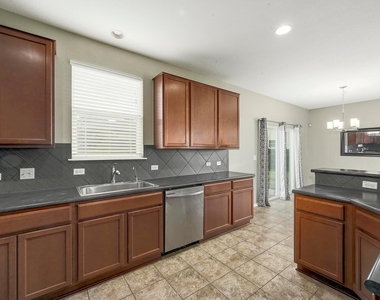 191 Cushman Dr - Photo Thumbnail 6