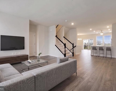 857 Amity Street - Photo Thumbnail 9