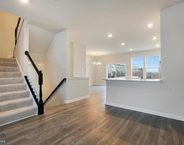 857 Amity Street - Photo Thumbnail 14