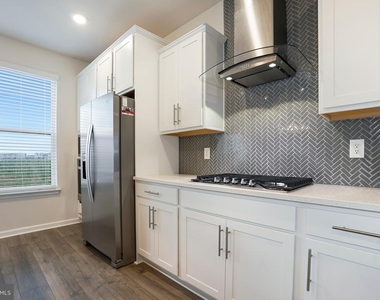 857 Amity Street - Photo Thumbnail 16