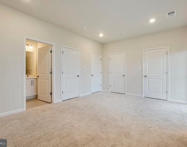 857 Amity Street - Photo Thumbnail 4