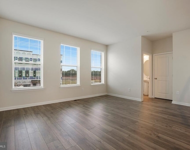 857 Amity Street - Photo Thumbnail 11