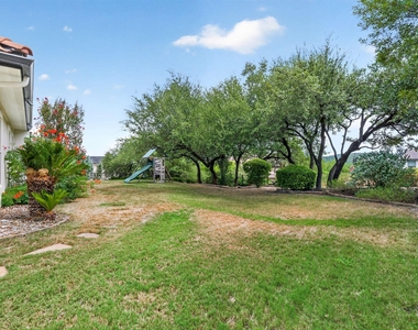 402 Aria Dr - Photo Thumbnail 29