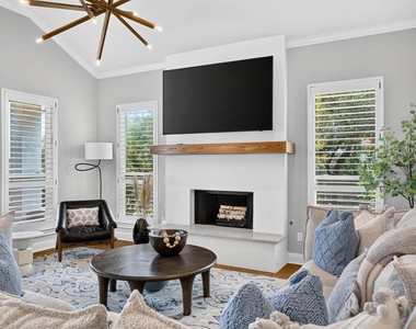 402 Aria Dr - Photo Thumbnail 9