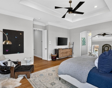 402 Aria Dr - Photo Thumbnail 17