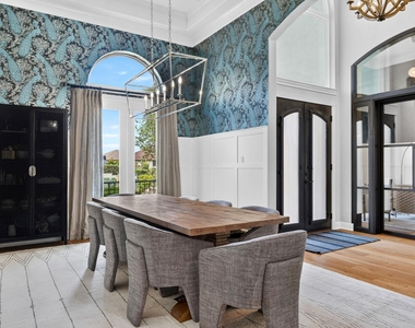 402 Aria Dr - Photo Thumbnail 3