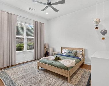 402 Aria Dr - Photo Thumbnail 22