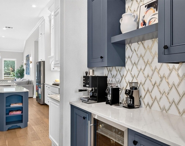 402 Aria Dr - Photo Thumbnail 14