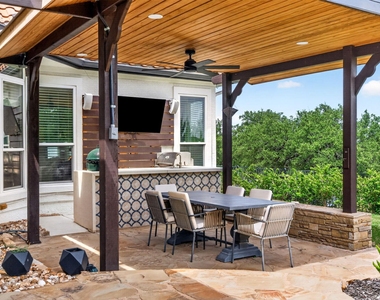402 Aria Dr - Photo Thumbnail 28