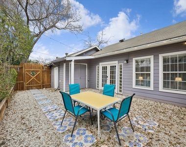 211 Lessin Ln - Photo Thumbnail 1