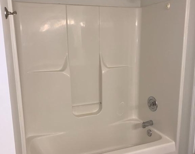 126 Ice - Photo Thumbnail 10