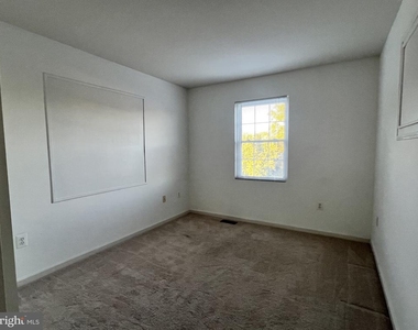 114 N Altamont Avenue - Photo Thumbnail 13
