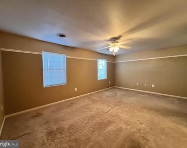 114 N Altamont Avenue - Photo Thumbnail 10