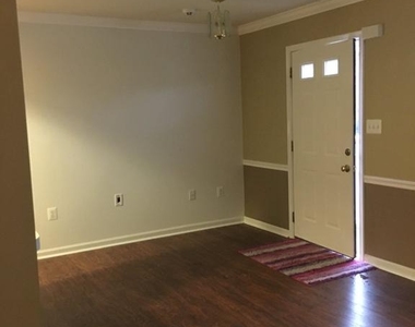 114 N Altamont Avenue - Photo Thumbnail 1