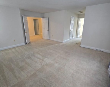 10491 Carberry Court - Photo Thumbnail 27