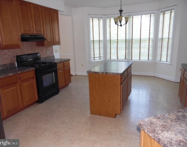 10491 Carberry Court - Photo Thumbnail 10