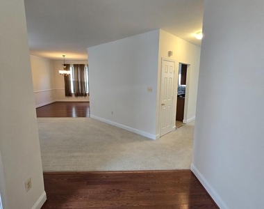 10491 Carberry Court - Photo Thumbnail 3